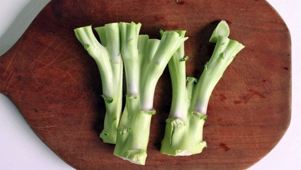 Broccoli stalk nutrition