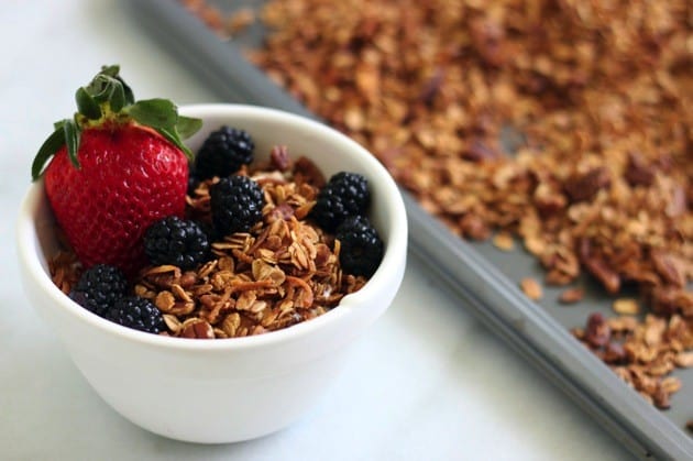 Simple homemade granola recipe 1